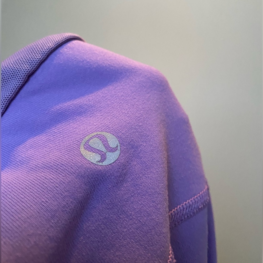 Lululemon Scoop Neck Tank size 6 color: Winter orchid (purple) - Picture 7 of 9
